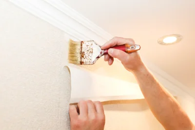 Pose de papier peint aux Barils — revêtements muraux et toiles de verre